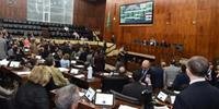 Assembleia volta a analisar medidas propostas por Leite