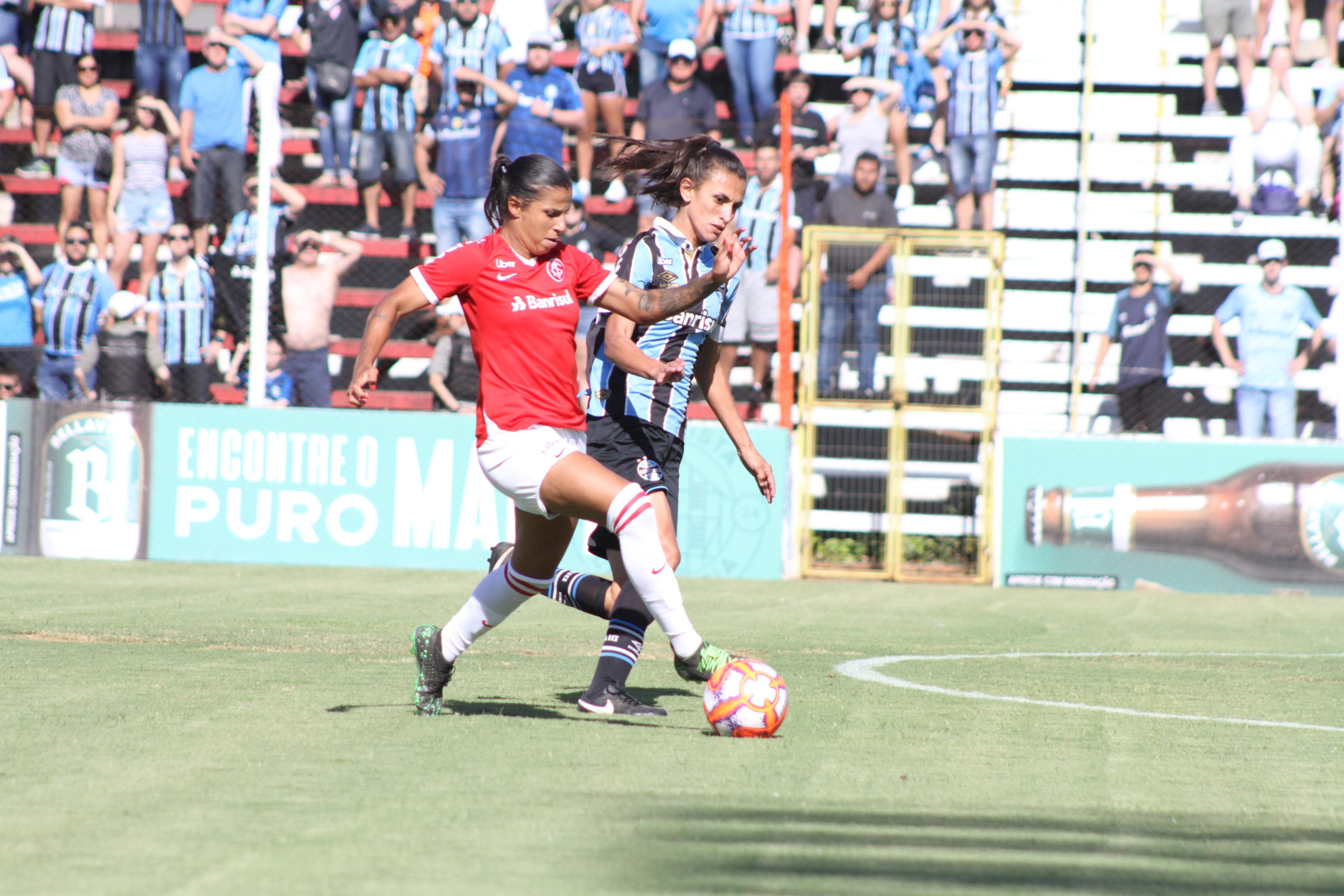 Inter e Gr&ecirc;mio se enfrentar&atilde;o no dia 5 de abril com mando de campo para o Tricolor, ainda sem local e hor&aacute;rio definido