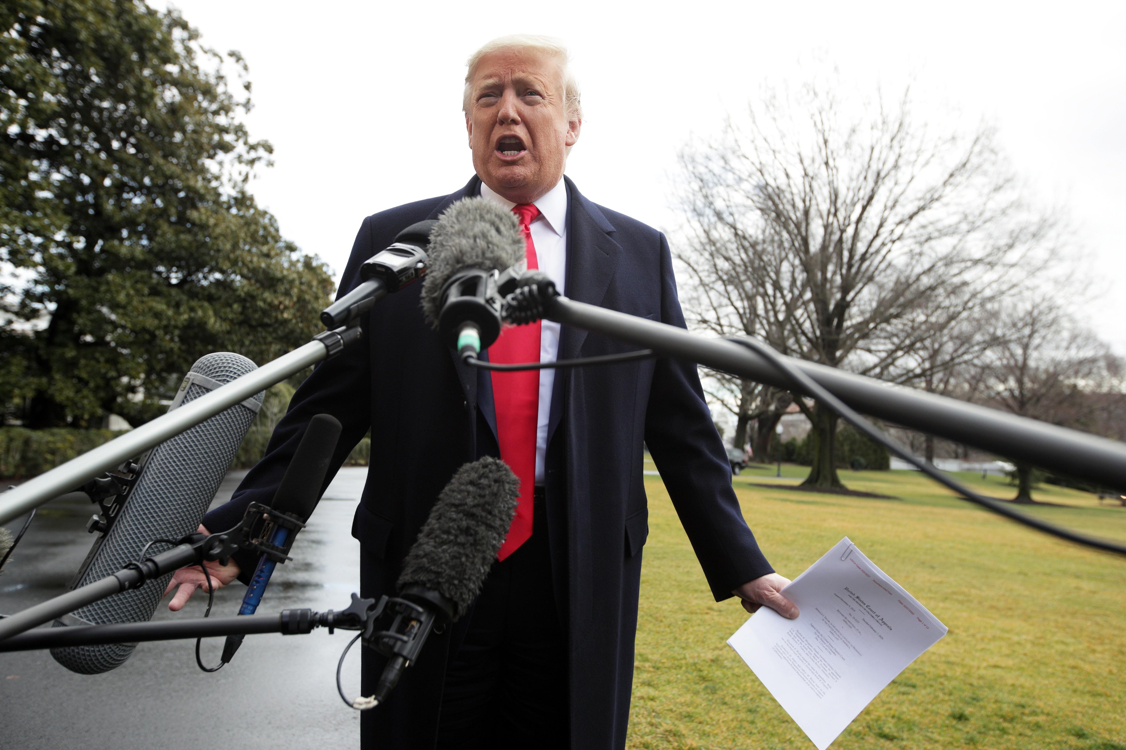 Trump conversou com jornalistas na Casa Branca