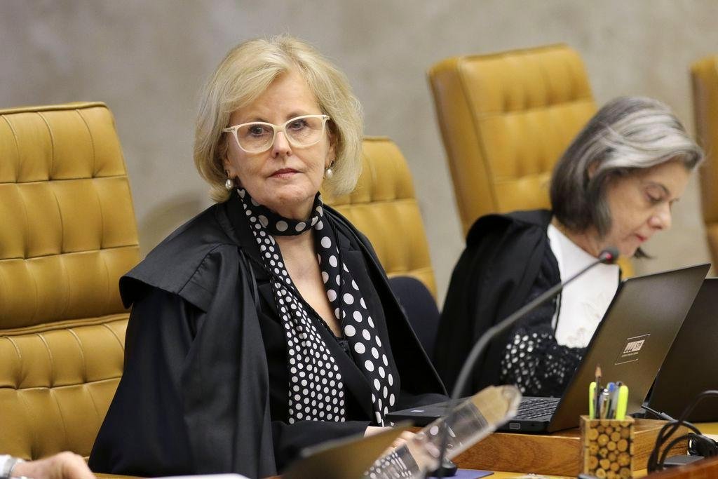 Rosa Weber considerou que a interpela&ccedil;&atilde;o "cumpriu sua finalidade" ap&oacute;s Bolsonaro responder &agrave; a&ccedil;&atilde;o, dizendo que o coment&aacute;rio foi um "discurso pol&iacute;tico"
