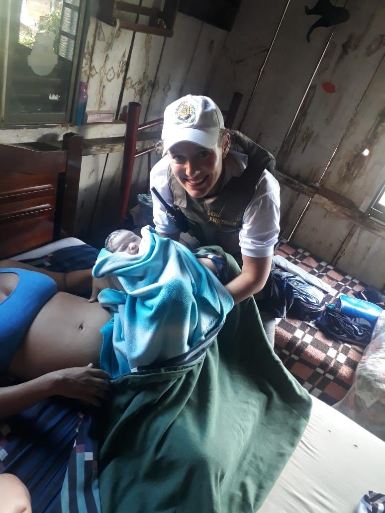 M&atilde;e e filho foram encaminhados ao hospital local e n&atilde;o correm risco de vida