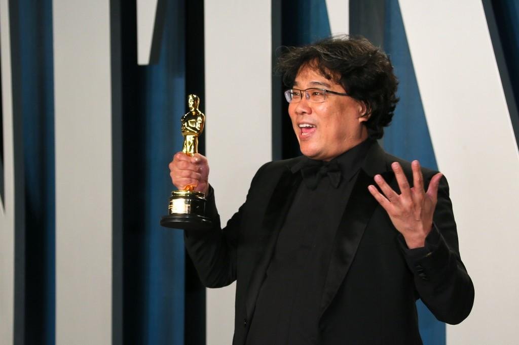 Bong Joon-ho celebrou as premia&ccedil;&otilde;es recebidas no Oscar