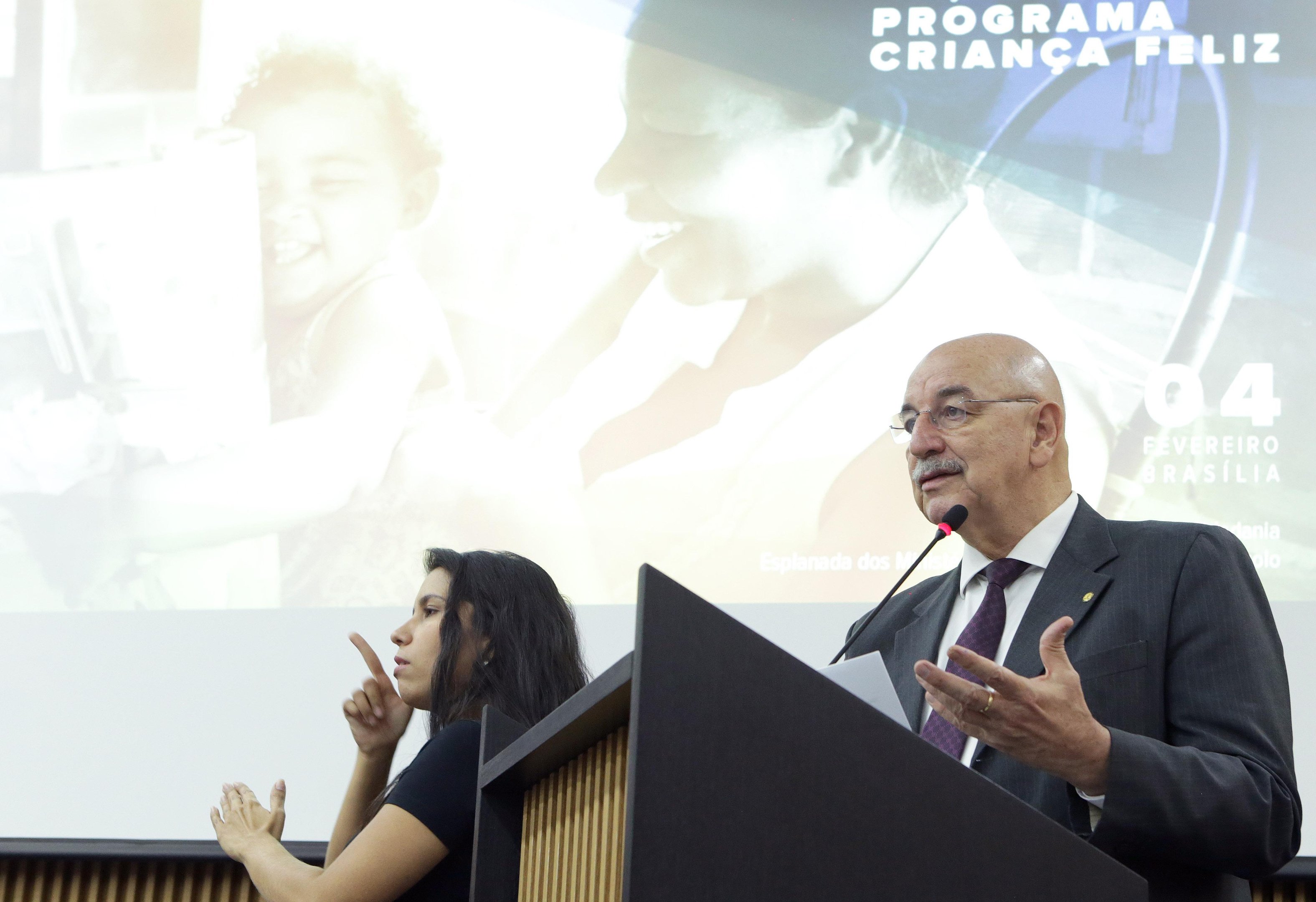 S&eacute;rie de neg&oacute;cios envolve prestadores de servi&ccedil;os de tecnologia