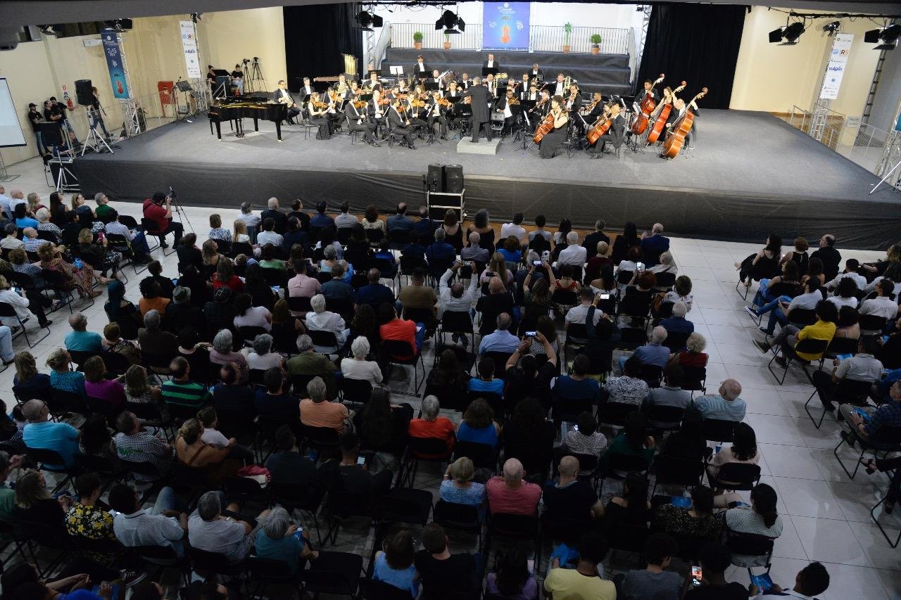An&uacute;ncio de teatro foi feito durante o Gramado in Concert neste final de semana