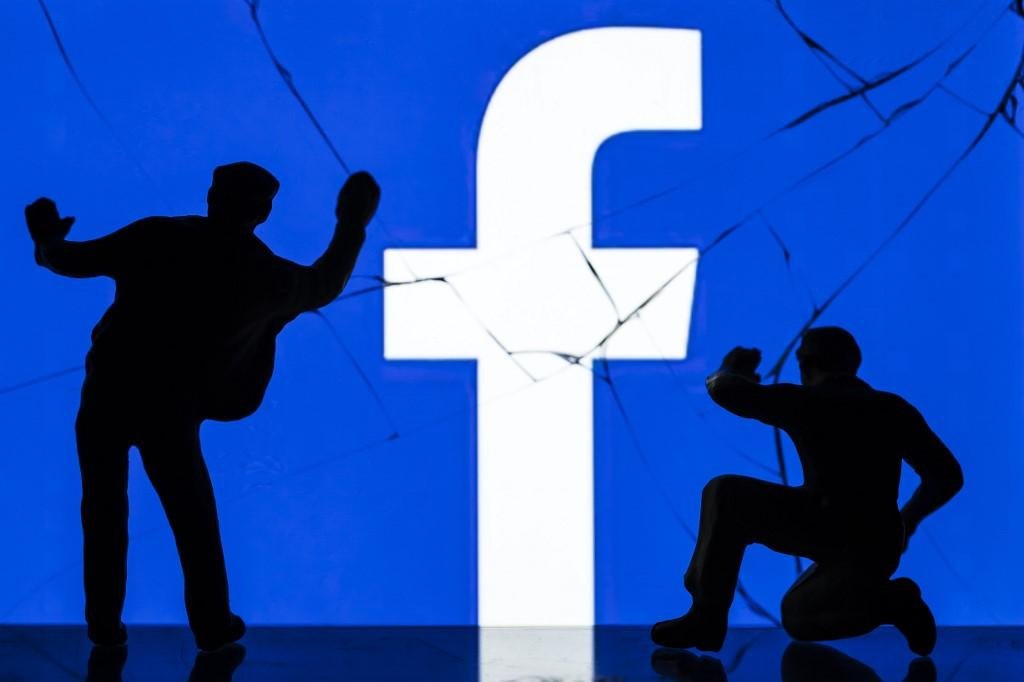 Facebook adiou lan&ccedil;amento de app de encontros na Europa