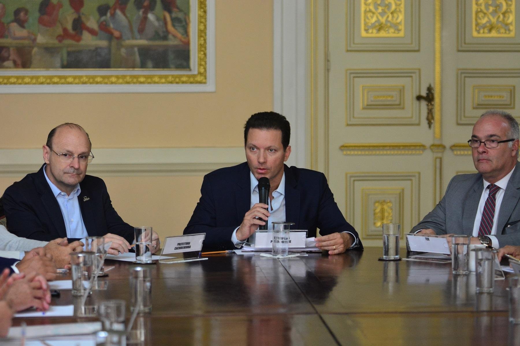 Marchezan e prefeitos da Regi&atilde;o Metropolitana discutiram valor da tarifa dos &ocirc;nibus