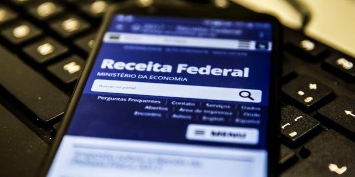 Cerca de 6 mil benefici&aacute;rios est&atilde;o na faixa priorit&aacute;ria para recebimento
