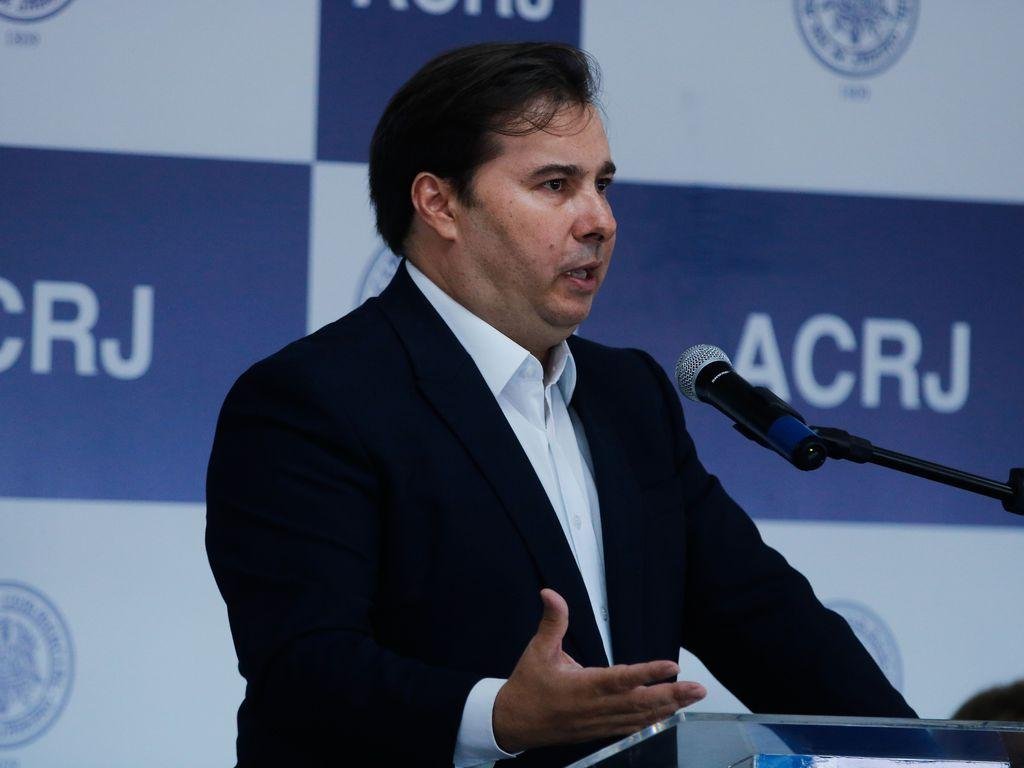 Maia fez duras cr&iacute;ticas aos ministros ligados ao n&uacute;cleo ideol&oacute;gico do governo Bolsonaro que, de acordo com o deputado, toca a agenda das redes sociais