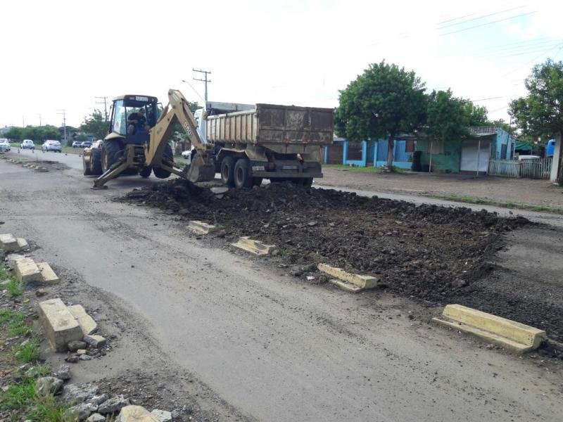 A etapa compreende o trecho entre o trevo de acesso ao aeroporto e a rua 4.