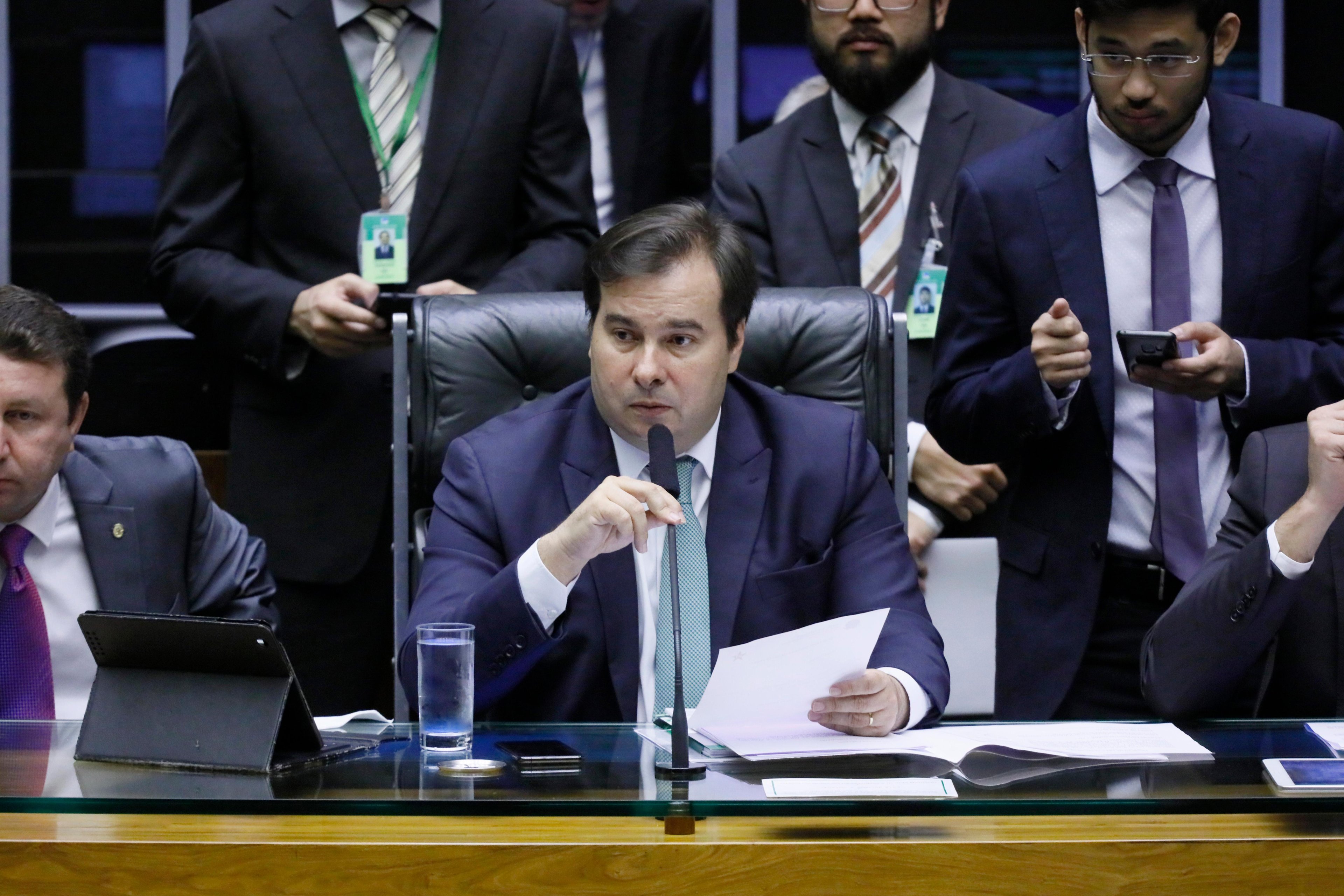 Maia criticou coment&aacute;rios de Bolsonaro sobre jornalista