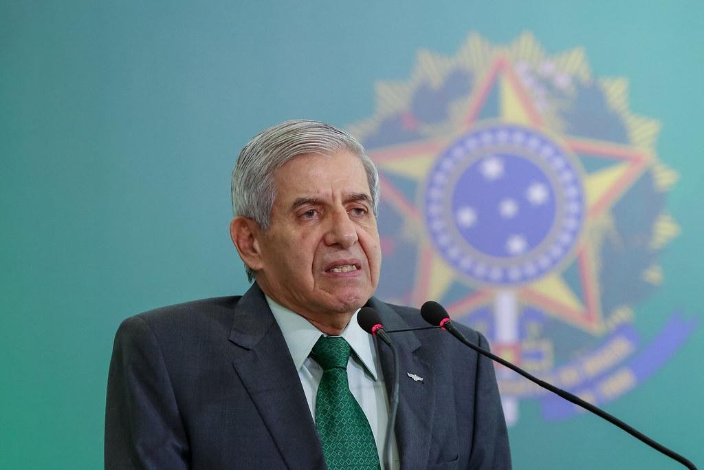 Na avalia&ccedil;&atilde;o da c&uacute;pula do Congresso, Heleno e Guedes s&atilde;o os novos integrantes da "ala ideol&oacute;gica" do governo e insuflam o presidente Jair Bolsonaro contra os parlamentares