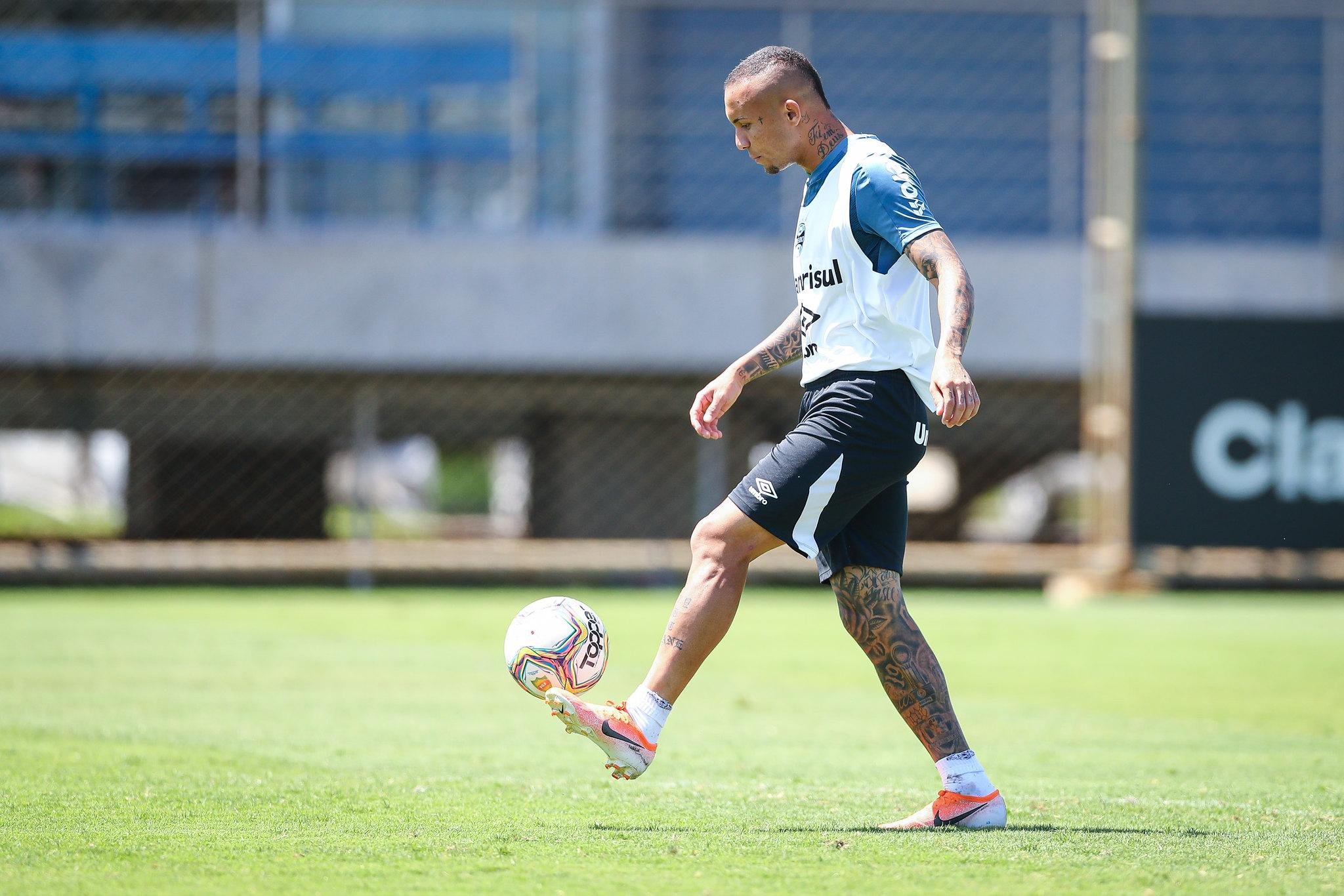 Everton &eacute; esperan&ccedil;a de gols do Gr&ecirc;mio para vencer o Caxias neste s&aacute;bado