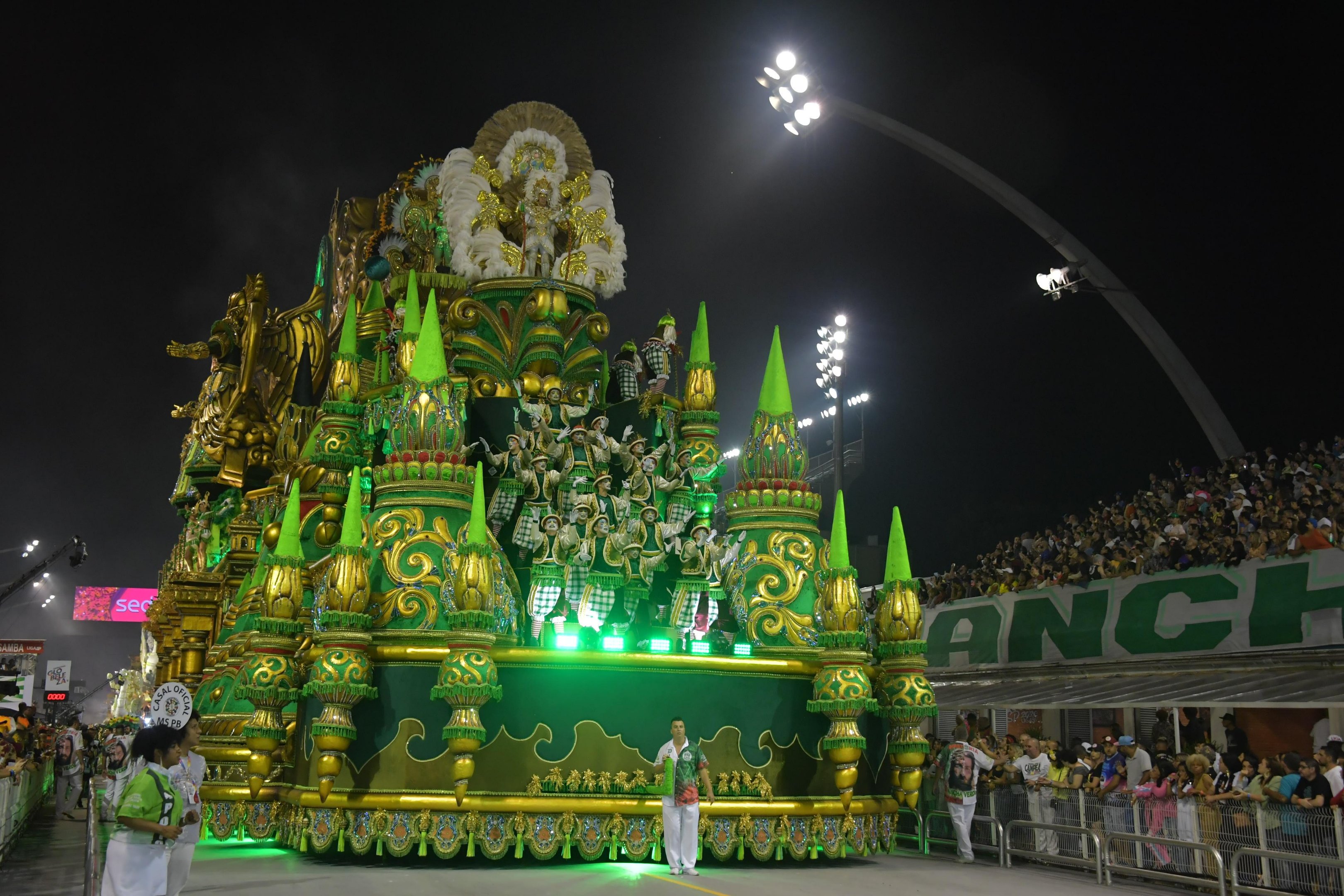 Desfile da Mancha Verde atrasou em uma hora