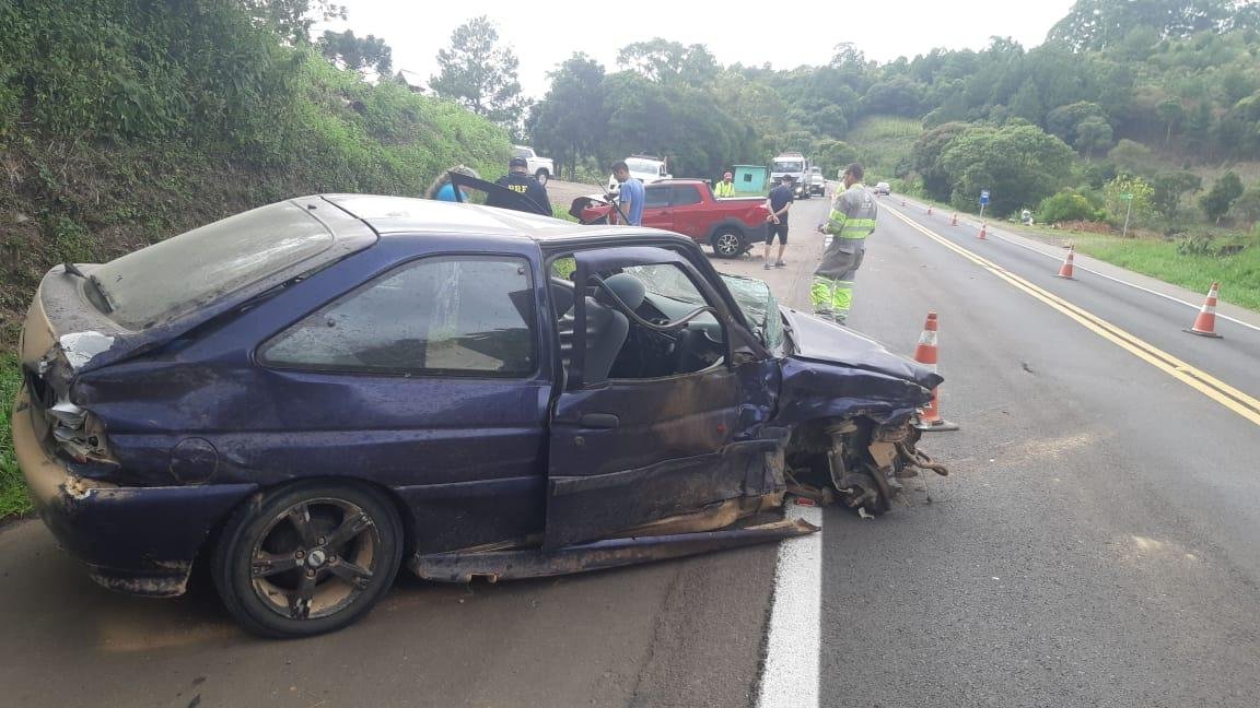 Colis&atilde;o entre dois ve&iacute;culos ocorreu no km 286 nesta ter&ccedil;a-feira