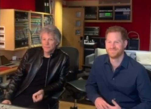 Pr&iacute;ncipe Harry se juntou a Jon Bon Jovi em Londres para a grava&ccedil;&atilde;o de um single em apoio &agrave; funda&ccedil;&atilde;o