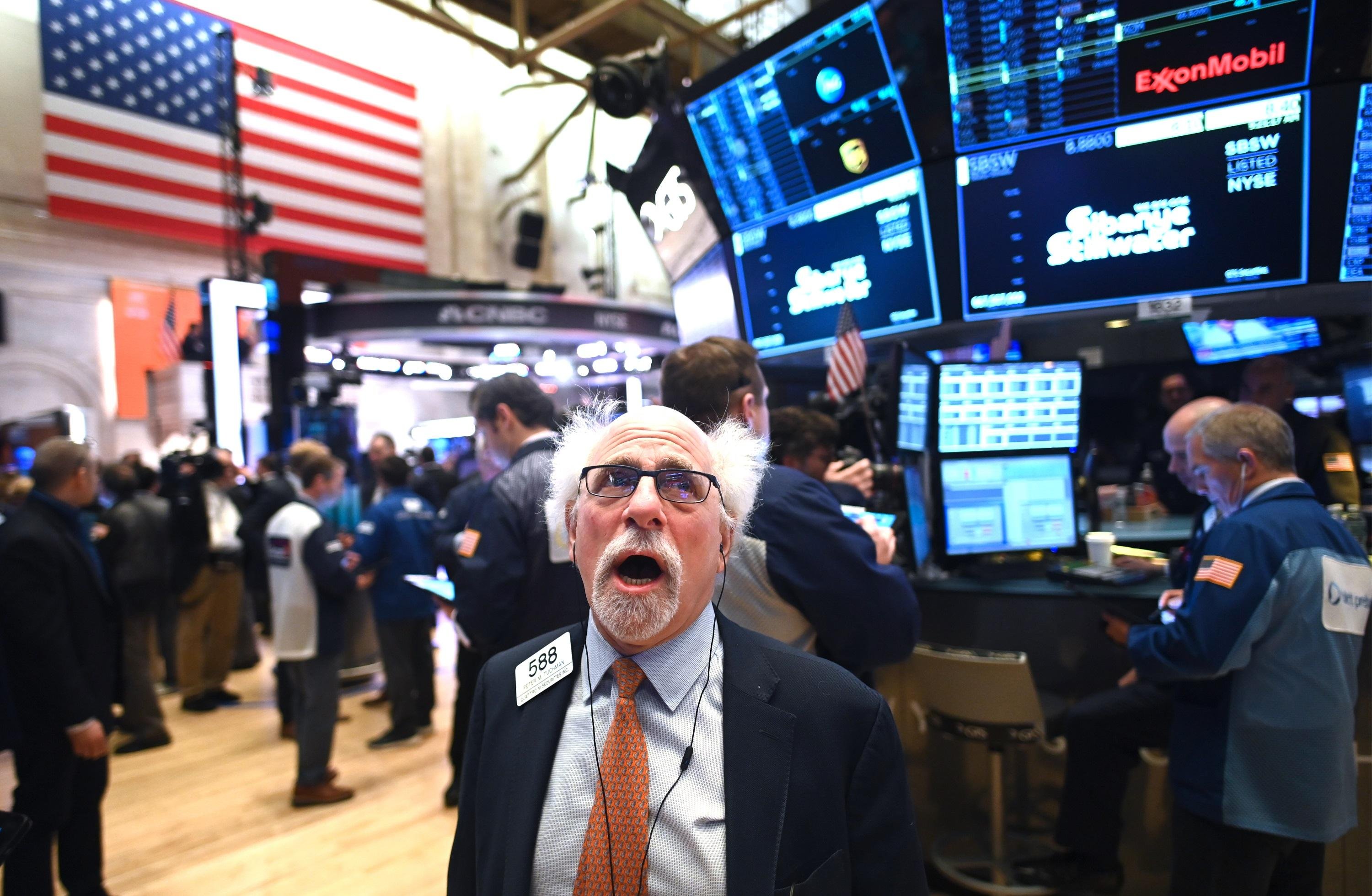 Wall Street teve pior desempenho semanal em 12 anos