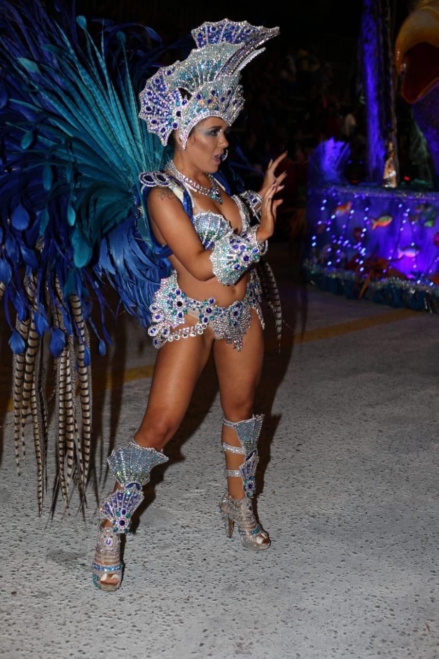 Carnaval &eacute; mantido em Uruguaian