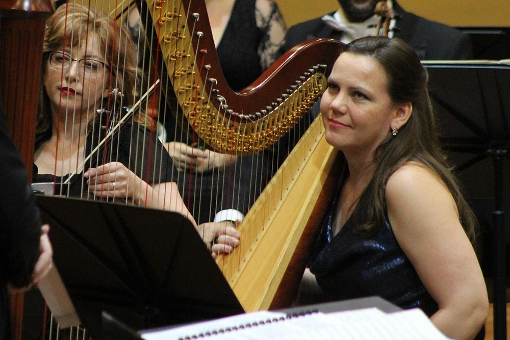 Com entrada gratuita, a harpista russa Liuba Klevtsova se apresenta com a Ospa nesta quinta
