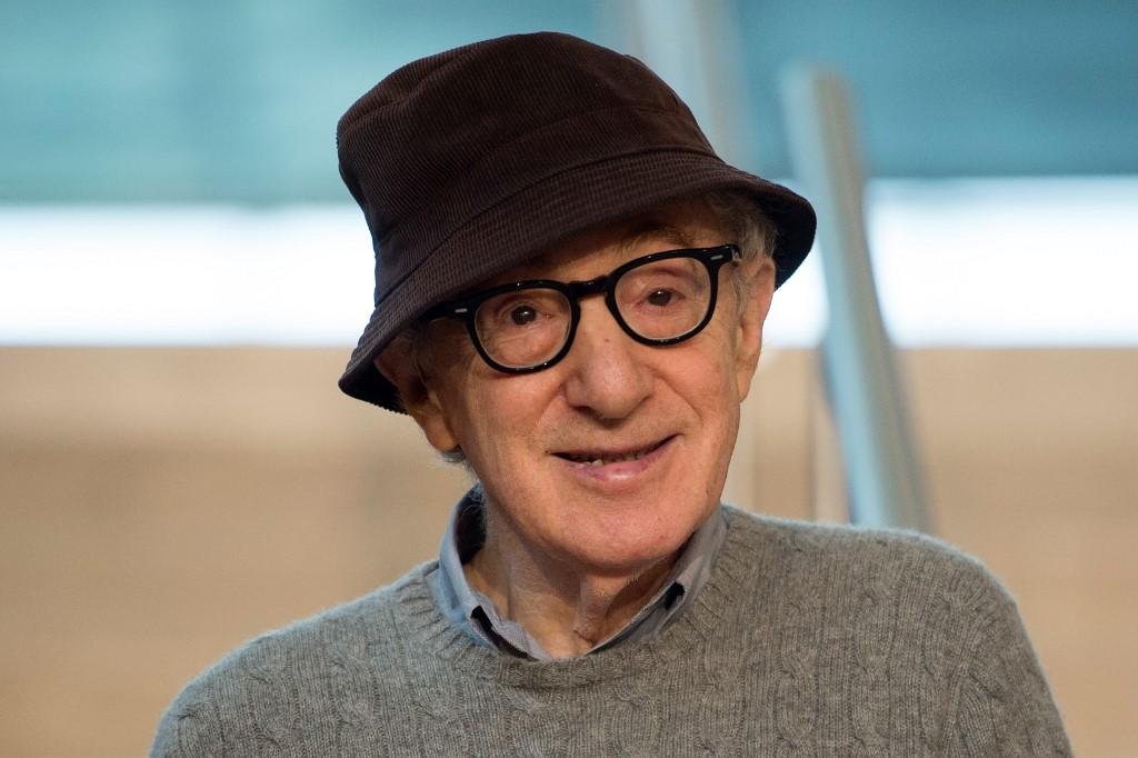 Livro de Woody Allen n&atilde;o ser&aacute; lan&ccedil;ado pela Hachette ap&oacute;s protestos contra a obra