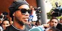 Ronaldinho tem sido alvo de propostas de detentos para participar de torneio de futsal