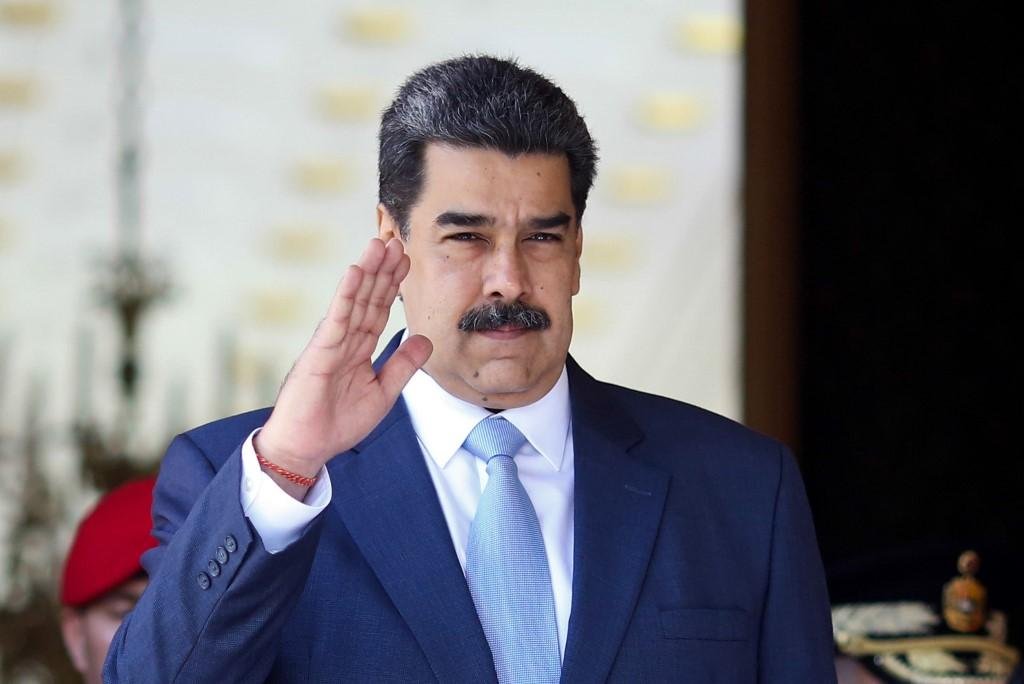 Segundo Maduro, medida &eacute; "para prote&ccedil;&atilde;o e para preparar o sistema de sa&uacute;de para atender os casos"