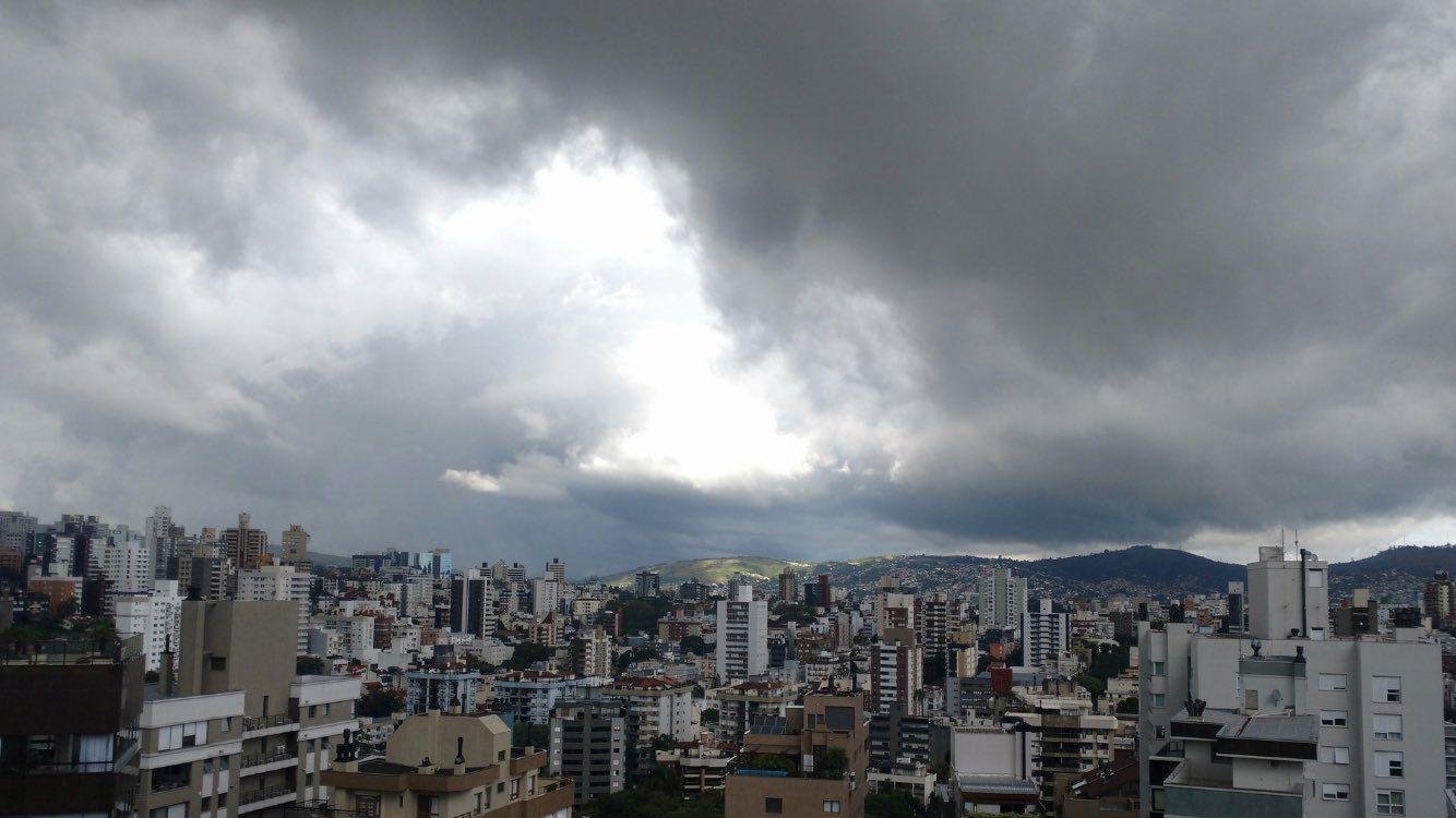 Tempo dever&aacute; ser nublado em boa parte do Estado nesta segunda-feira