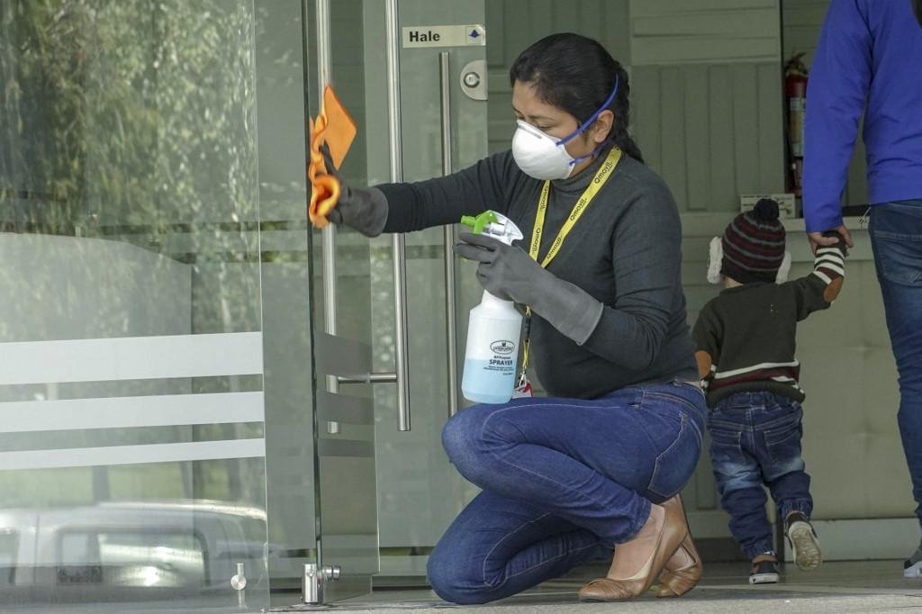 Equador declarou estado de exce&ccedil;&atilde;o e toque de recolher