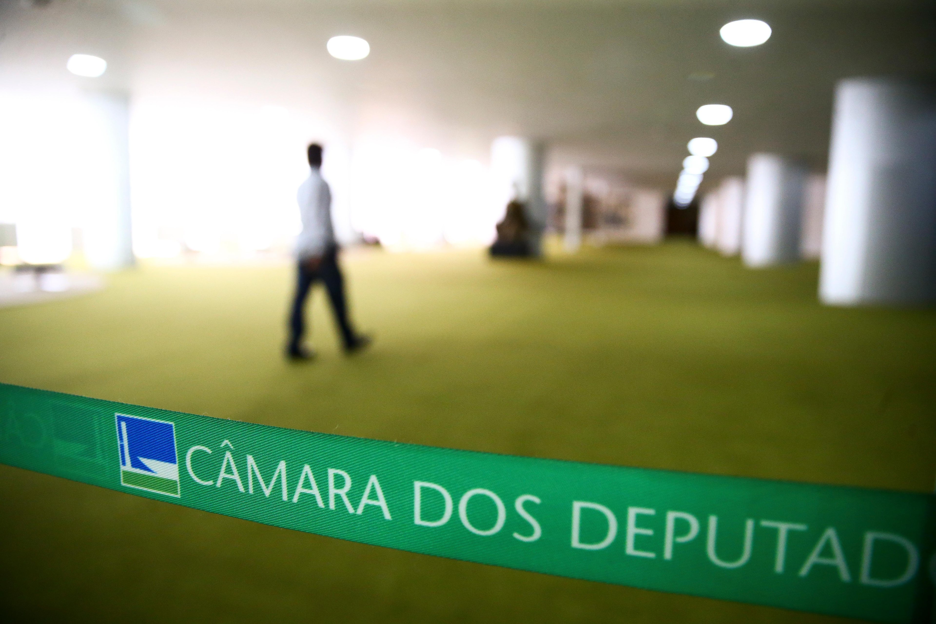 Colegiado tamb&eacute;m prop&otilde;e o aumento de recursos para a compra de kits de testes para o novo coronav&iacute;rus