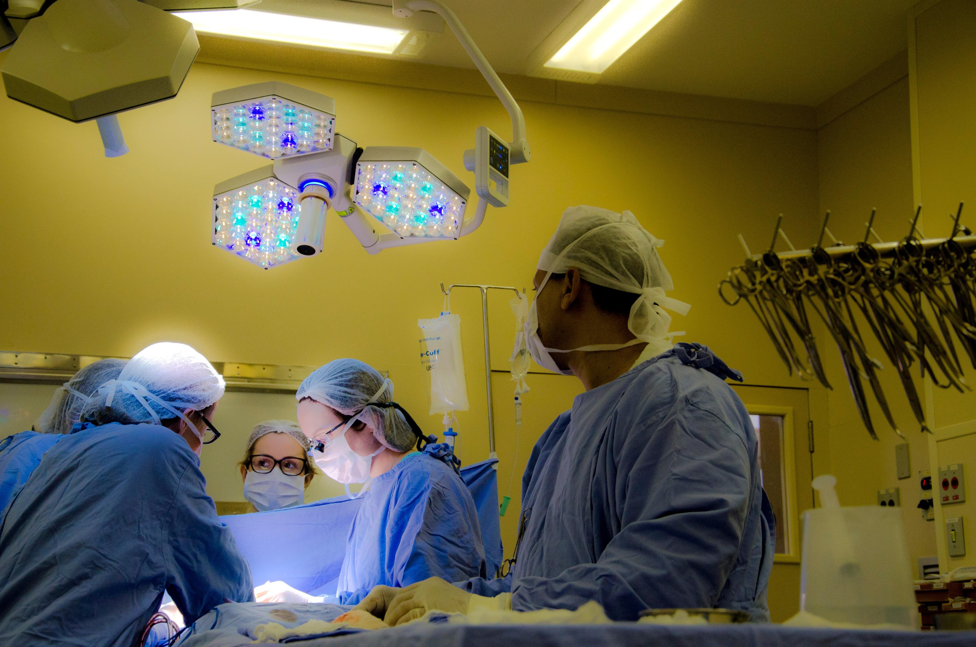 Cirurgias est&atilde;o suspensas no Hospital de Cl&iacute;nicas de Porto Alegre