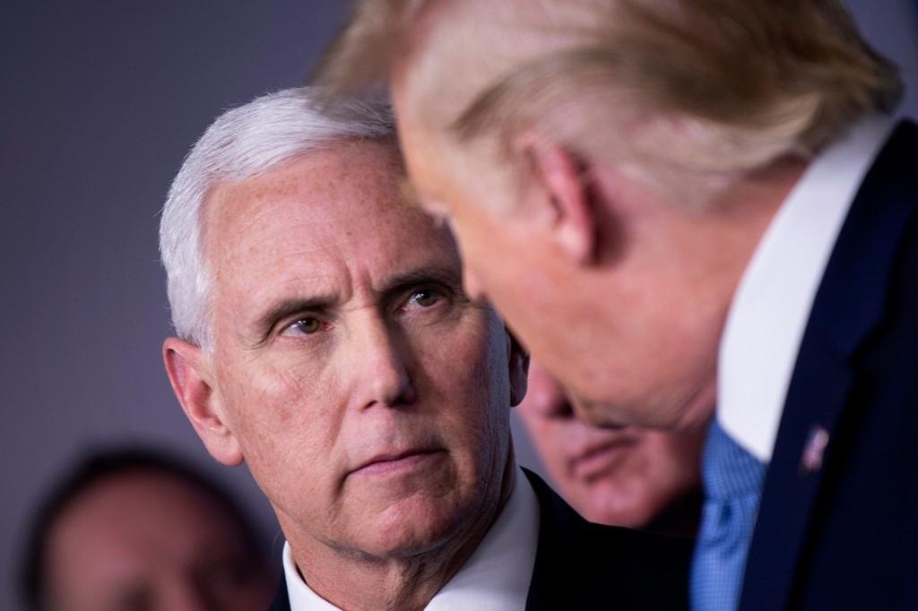 Mike Pence far&aacute; teste para o novo coronavi&acute;rus