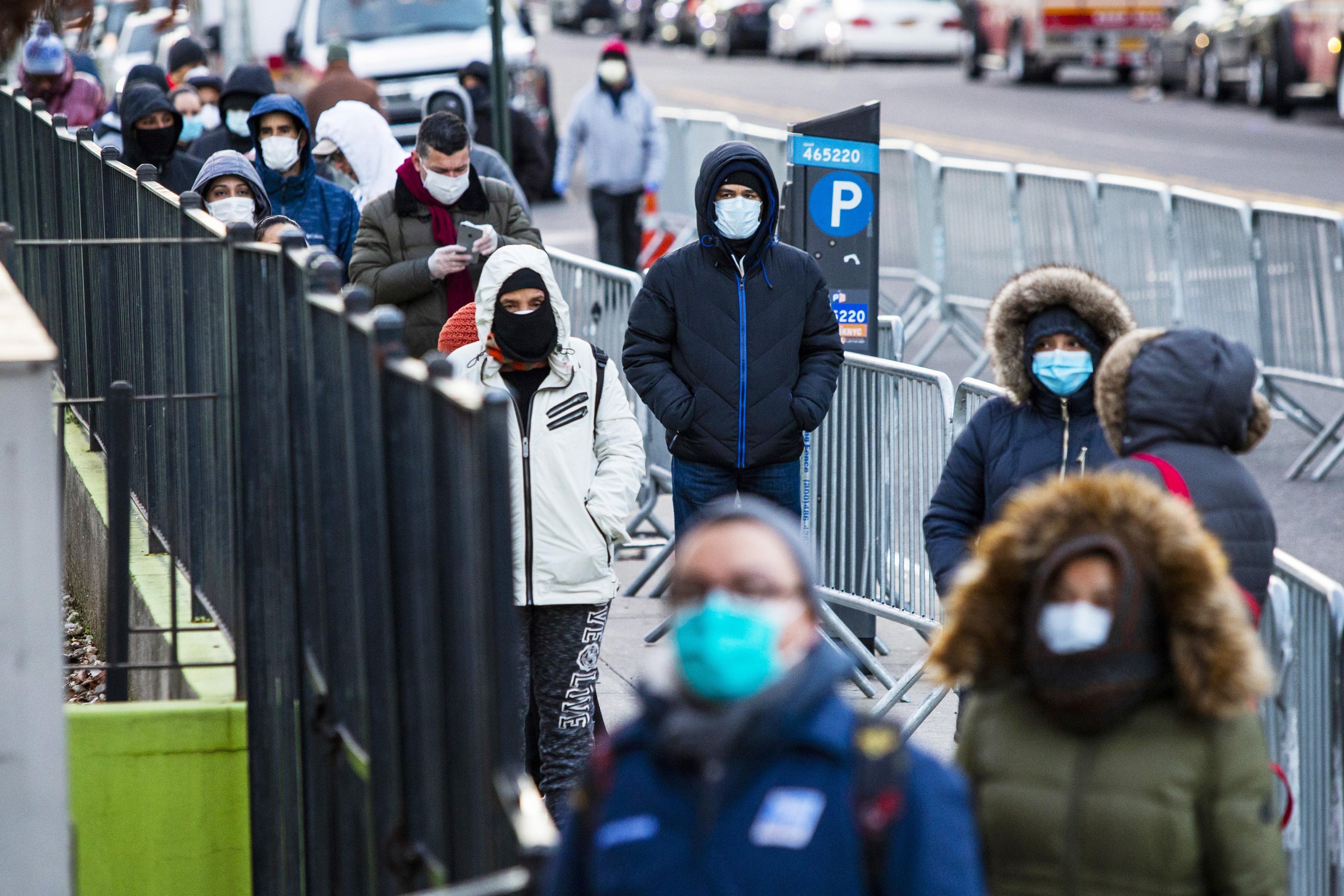 M&aacute;scaras s&atilde;o utens&iacute;lios comuns em NY