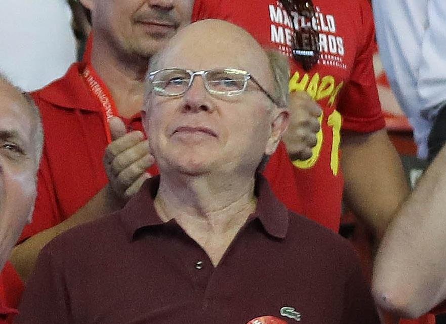 Humberto Busnello, de 74 anos, teve confirmado que est&aacute; infectado com o novo Coronav&iacute;rus