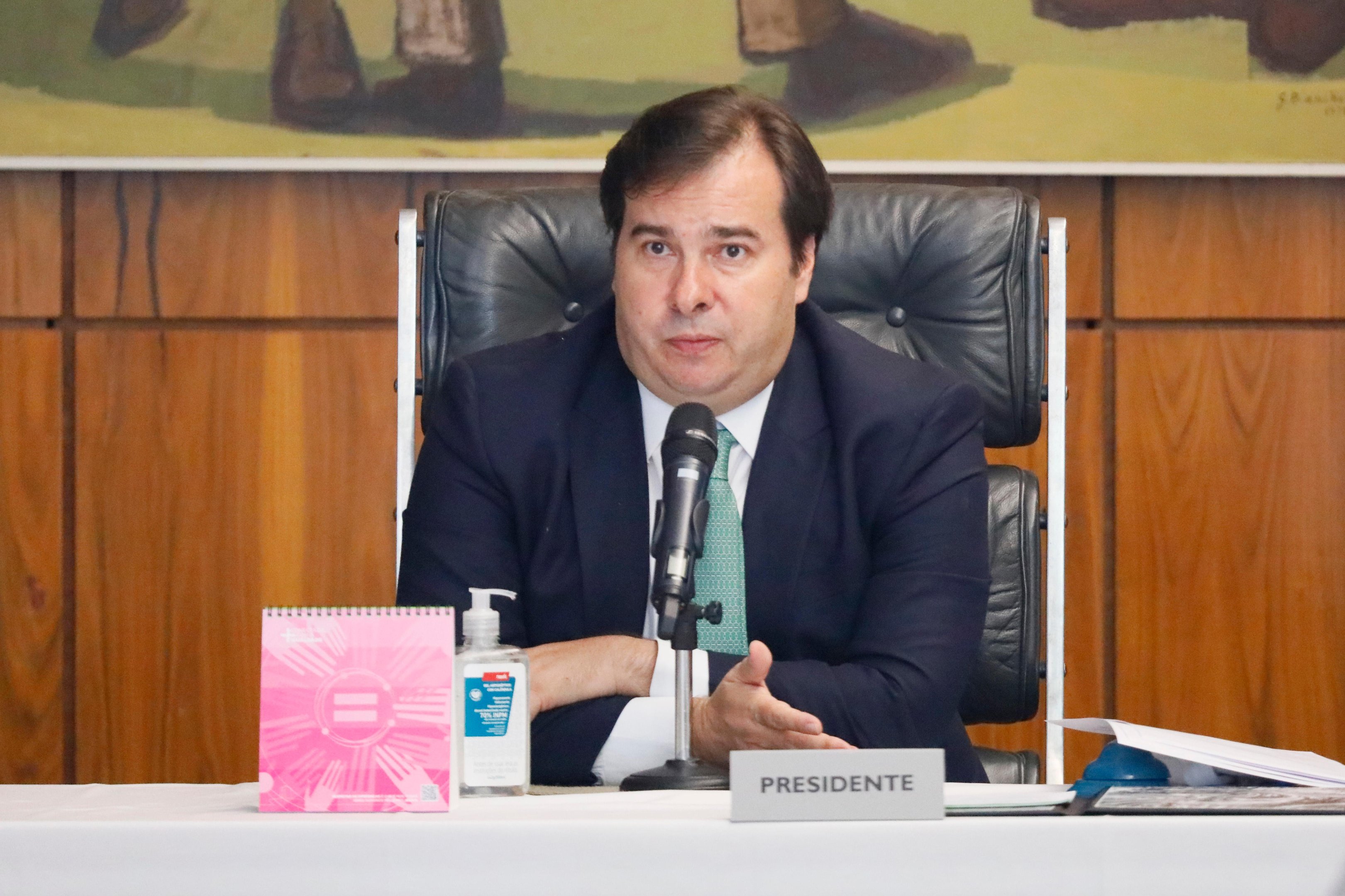 Reuni&atilde;o de L&iacute;deres, Presidente da C&acirc;mara, Rodrigo Maia, revelou que primeira vota&ccedil;&atilde;o remota deve ser a que prev&ecirc; or&ccedil;amento para evitar a pandemia