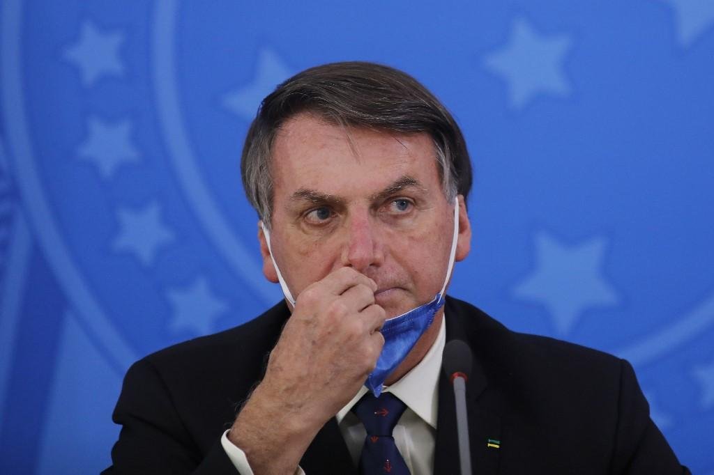 Bolsonaro criticou governadores e prefeitos que adotaram medidas de quarentena devido &agrave; pandemia Covid-19