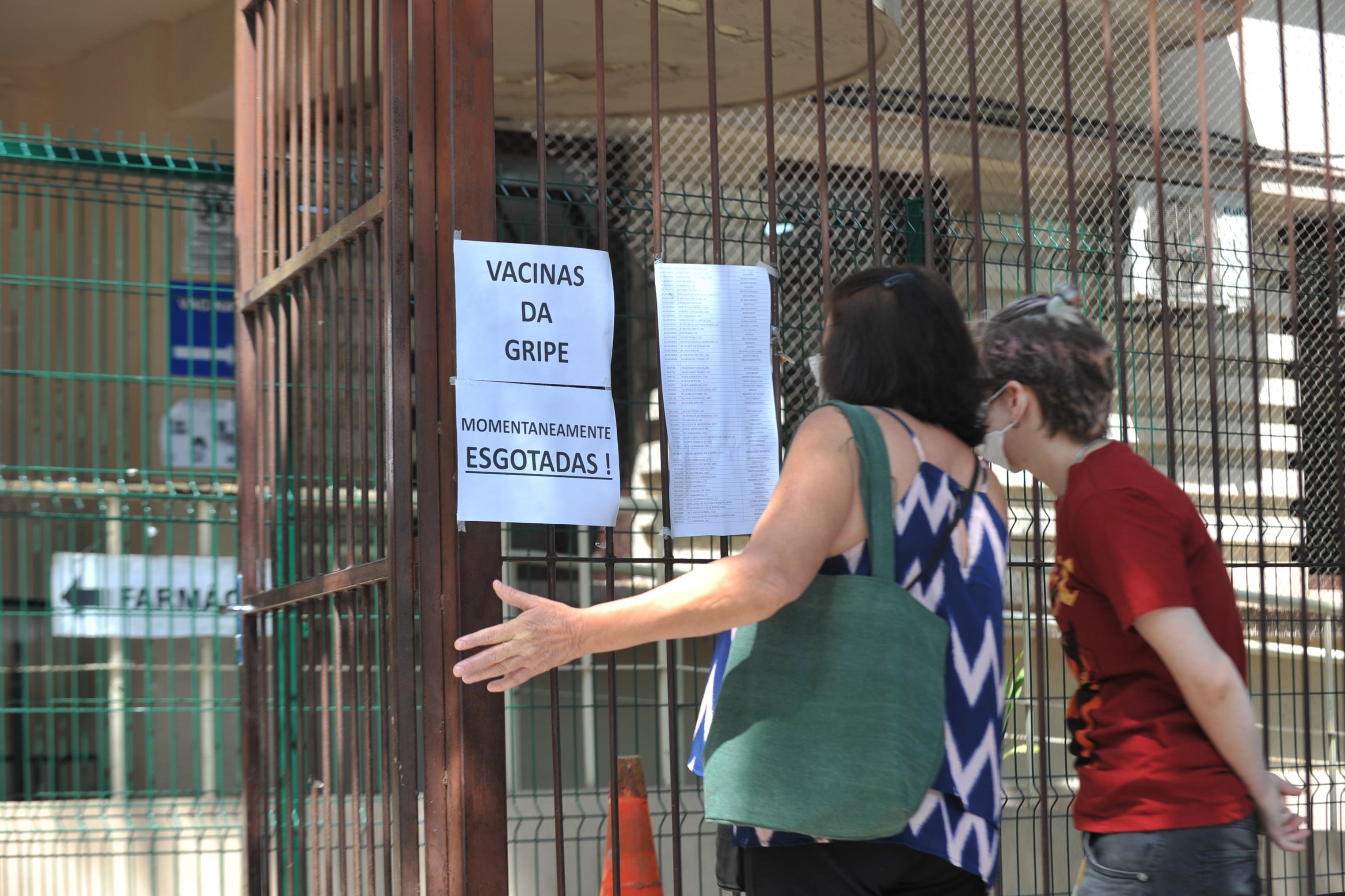 102.194 vacinas foram administradas no grupo de risco