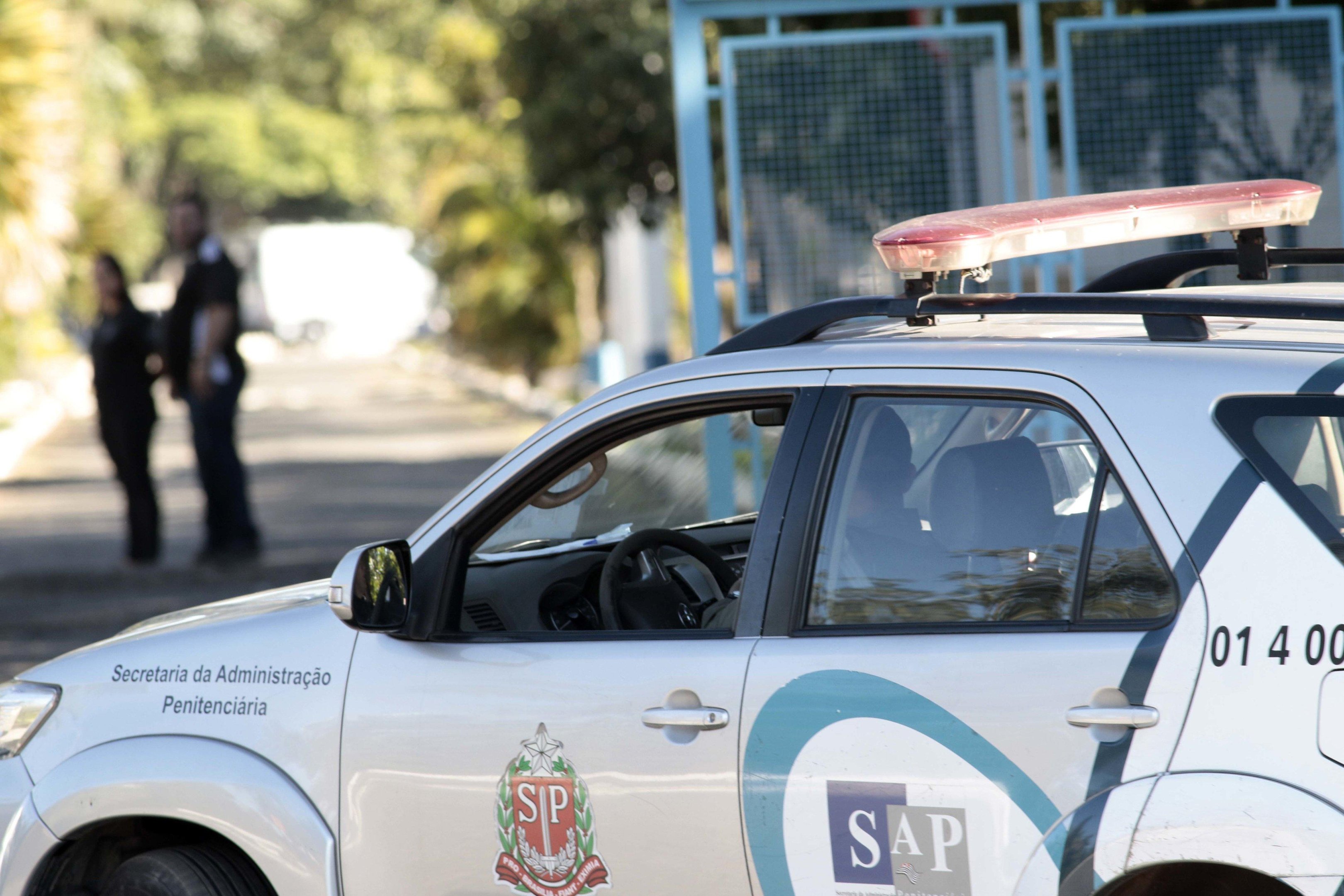 Fac&ccedil;&atilde;o quer a substitui&ccedil;&atilde;o das pris&otilde;es tempor&aacute;rias por tornozeleiras eletr&ocirc;nicas