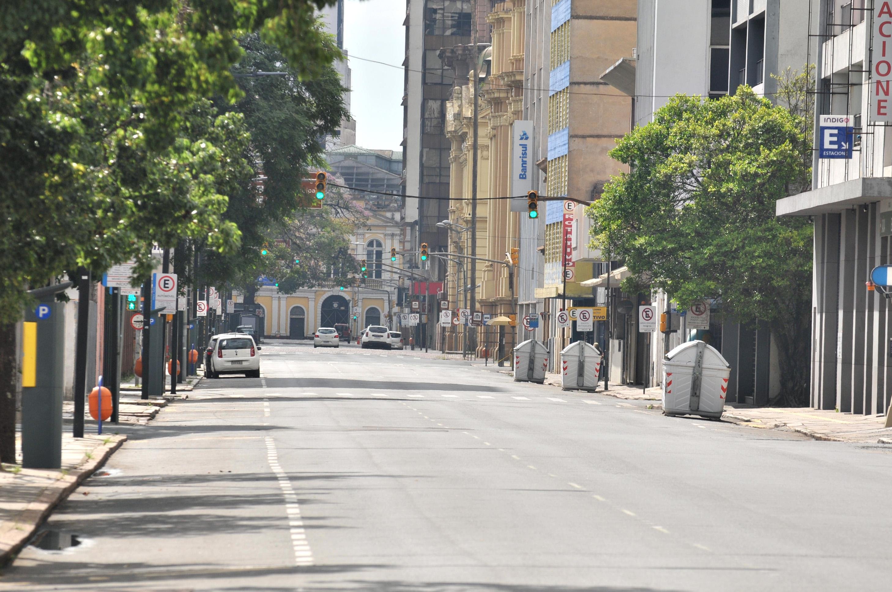 Isolamento social devido a pandemia faz com que pessoas tenham que deixar o local onde moram para proteger seus parentes e amigos