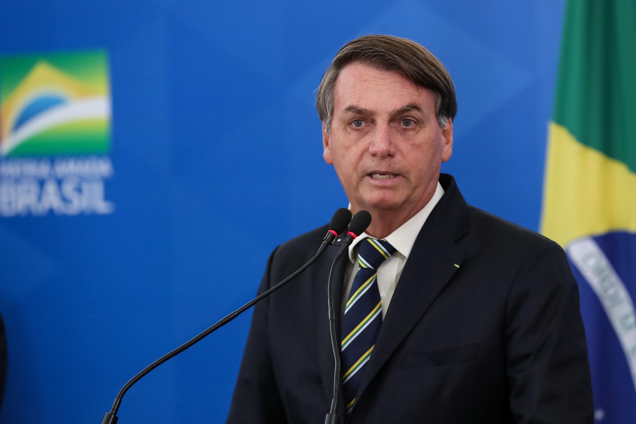 Bolsonaro evitou comentar decis&atilde;o de Trump de prolongar quarentena nos EUA