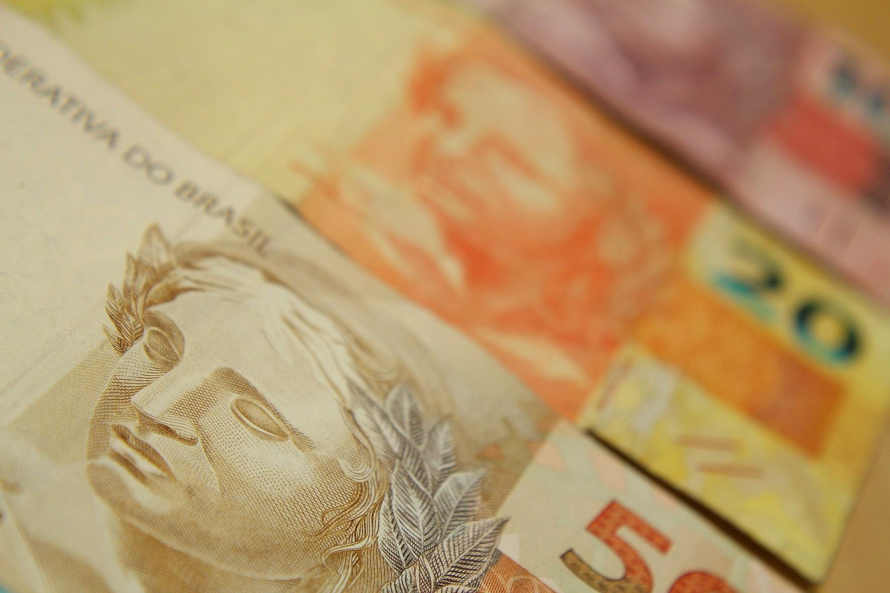 Retirada do FGTS termina na ter&ccedil;a-feira