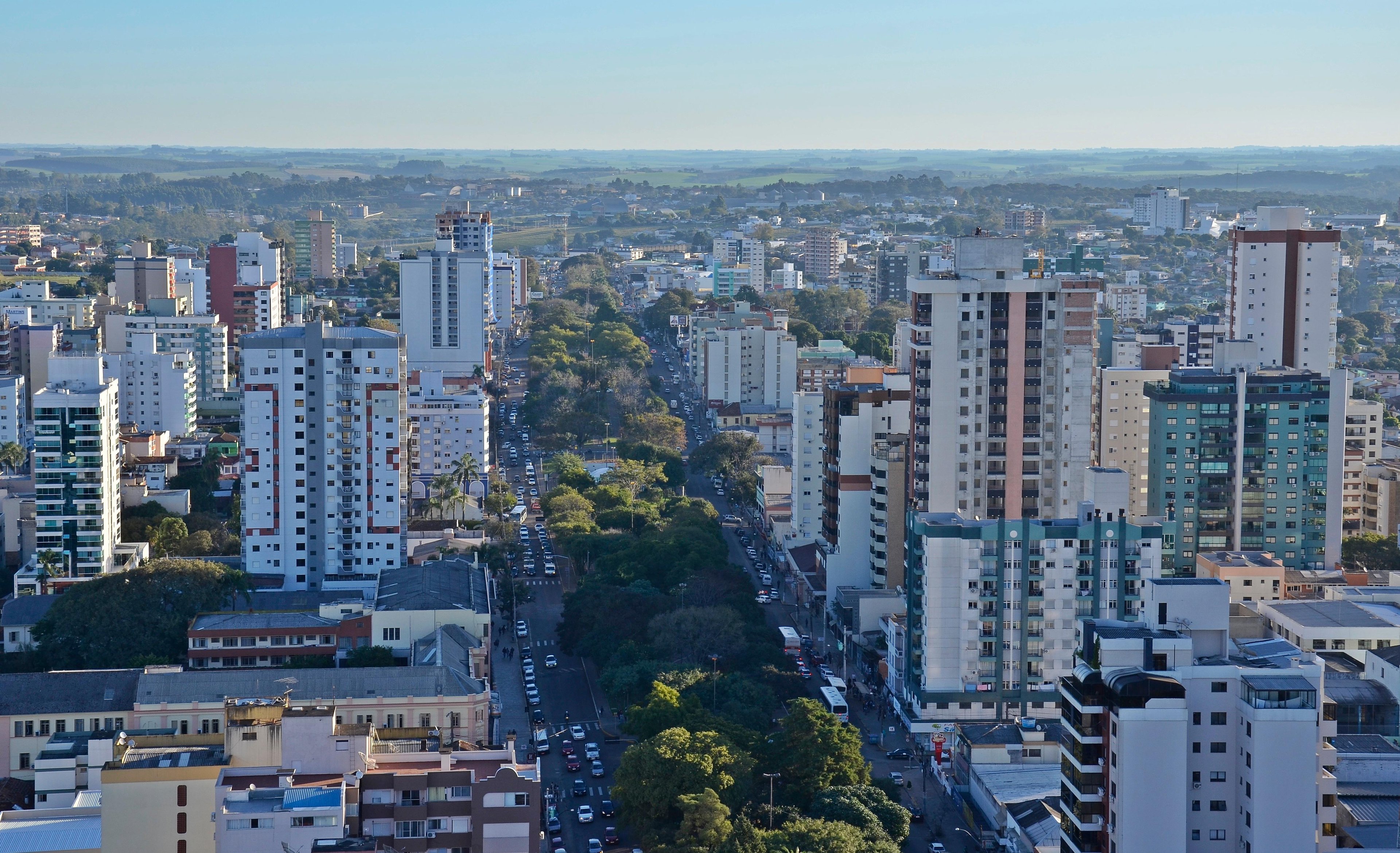 Popula&ccedil;&atilde;o de Passo Fundo mostra solidariedade e faz doa&ccedil;&otilde;es de alimentos e produtos de higiene