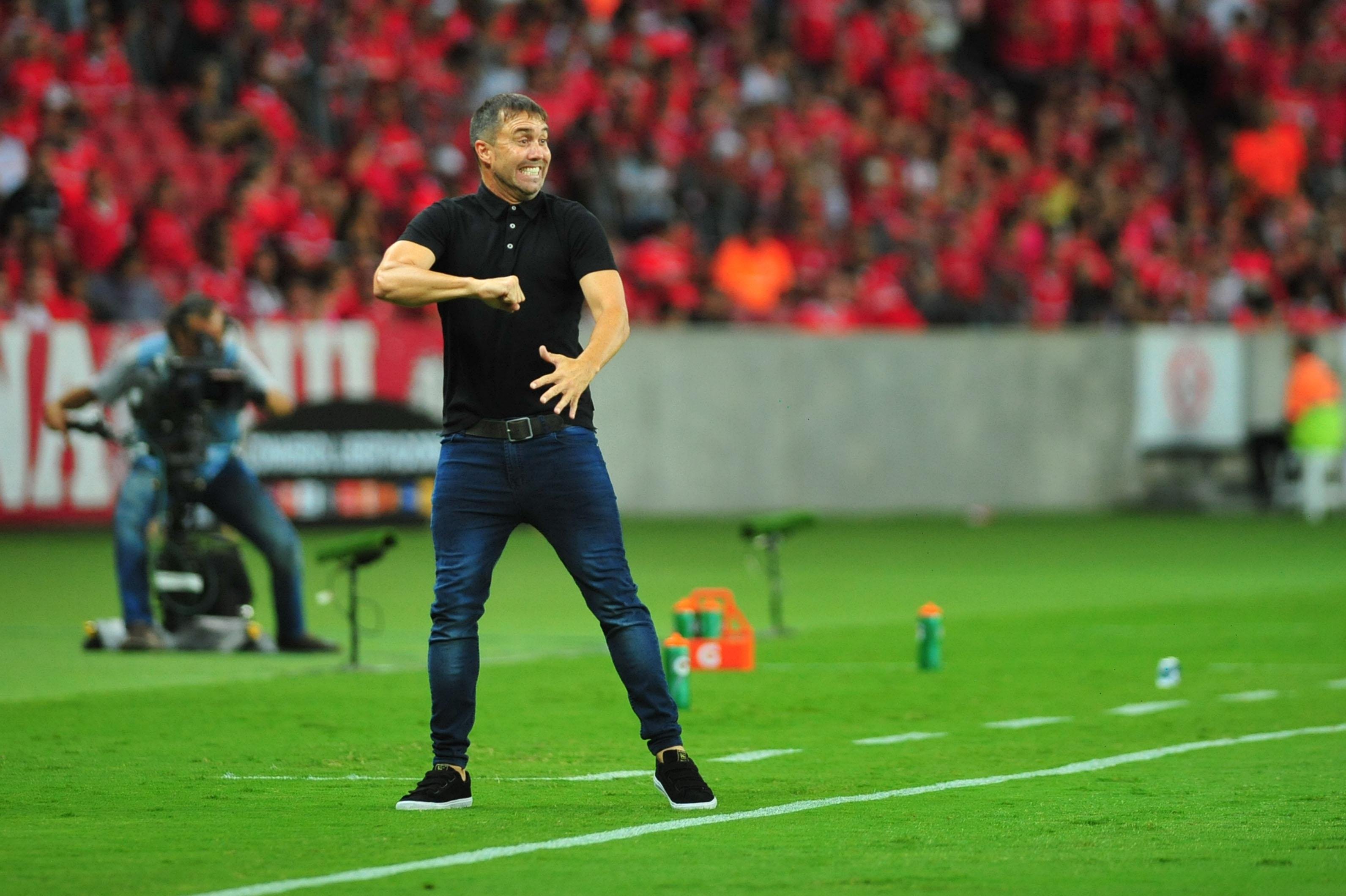 Treinador cumpriu primeira miss&atilde;o do ano, avan&ccedil;ar na pr&eacute;-Libertadores