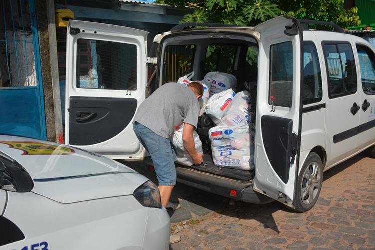 A Central de Doa&ccedil;&otilde;es pede materiais como farinha, arroz, feij&atilde;o e bolacha.