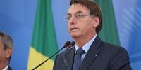 Bolsonaro voltou a falar sobre caos e a criticar a imprensa