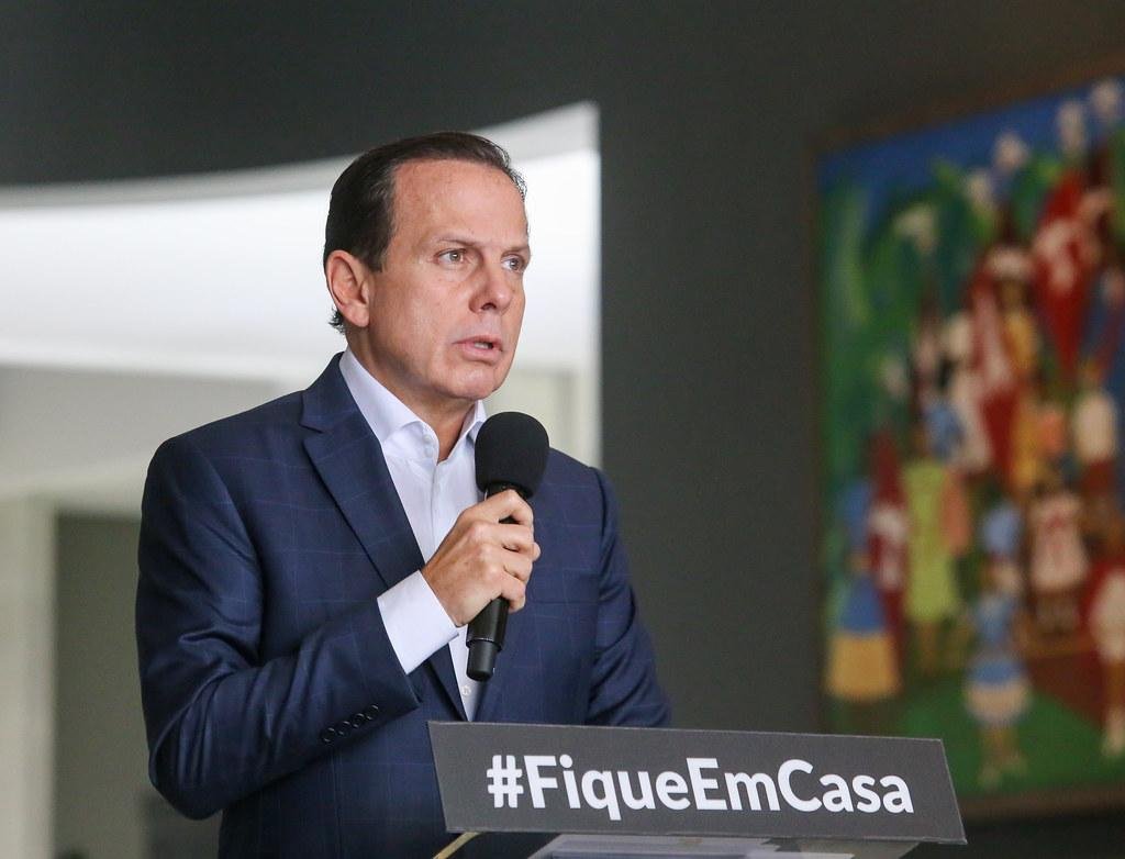 "Resista, ministro, aos despreparados", disse Jo&atilde;o Doria, em entrevista coletiva desta sexta