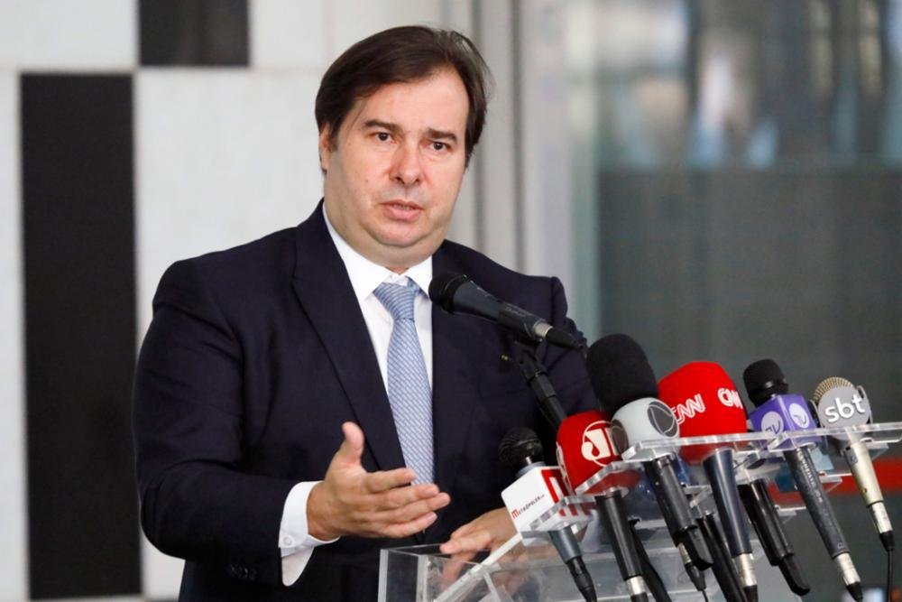 Maia criticou centraliza&ccedil;&atilde;o de pagamentos na Caixa