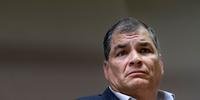 Rafael Correa foi condenado a oito anos de prisão