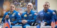 Americano Chris Cassidy e os russos Anatoli Ivanichin e Ivan Vagner decolam na quinta do Cosmódromo russo de Baikonur, no Cazaquistão, para uma missão de seis meses a bordo da ISS