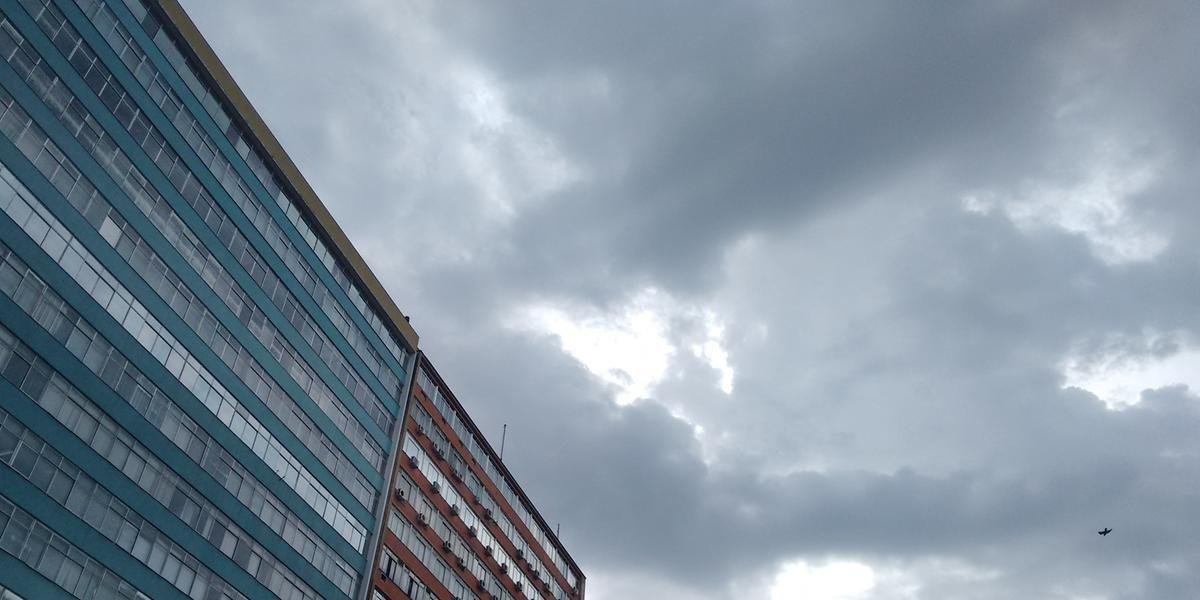Tempo dever&aacute; ser nublado no Estado