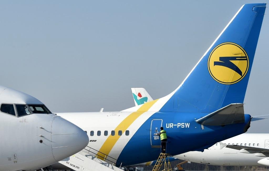 Avi&atilde;o de companhia ucraniana teria sido atingido por proj&eacute;til anti-a&eacute;reo