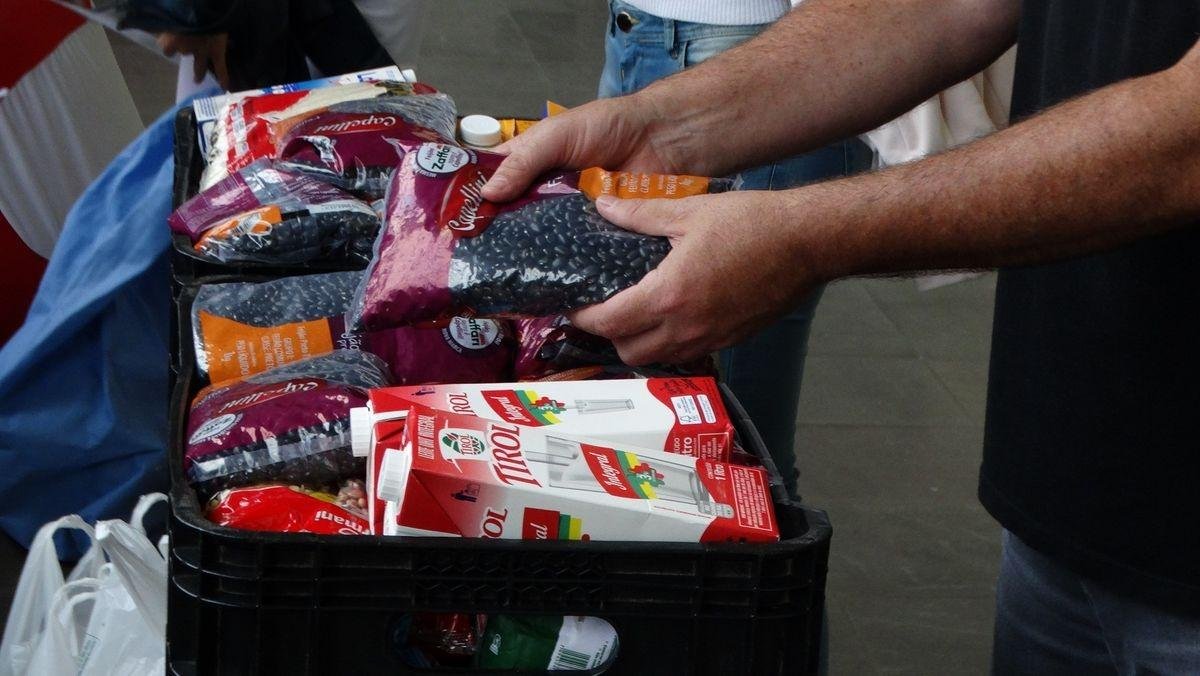 Doa&ccedil;&otilde;es de alimentos n&atilde;o perec&iacute;veis ser&atilde;o recebidas pelos volunt&aacute;rios do grupo de enfermeiros do HSVP.